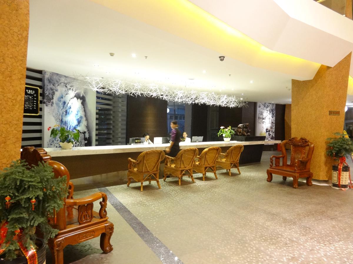 Xilaifeng Hotel Nanning Buitenkant foto