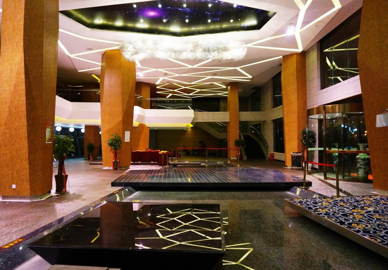 Xilaifeng Hotel Nanning Buitenkant foto